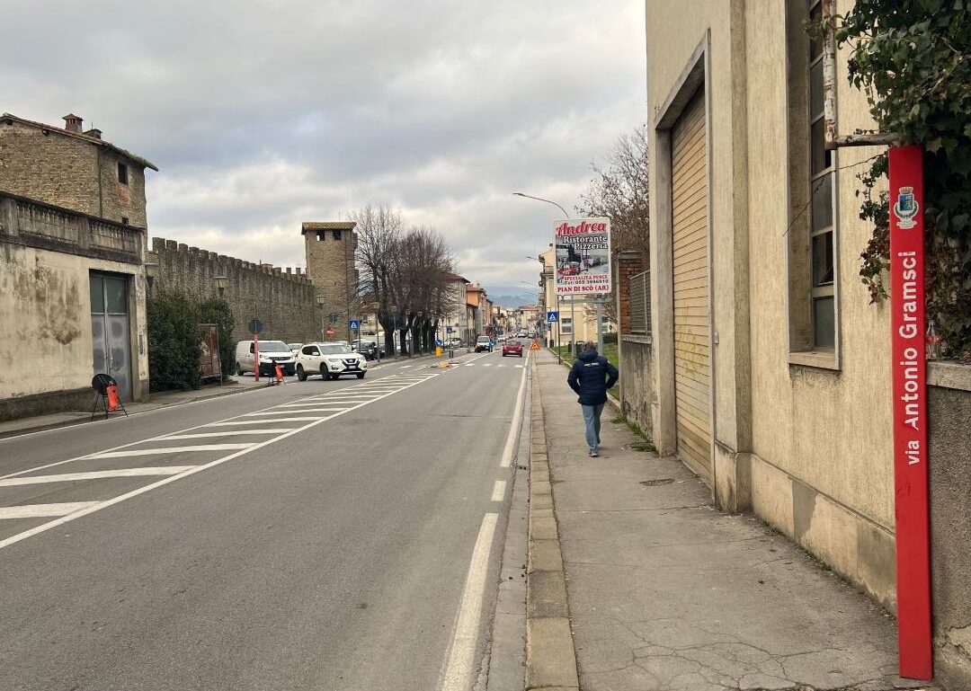 Lavori su via Gramsci, domani mattina 10 febbraio, chiude al traffico una corsia