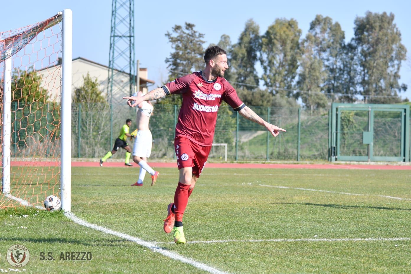 Doppietta di Calderini: l’Arezzo torna da Cascina con tre punti (1-2)
