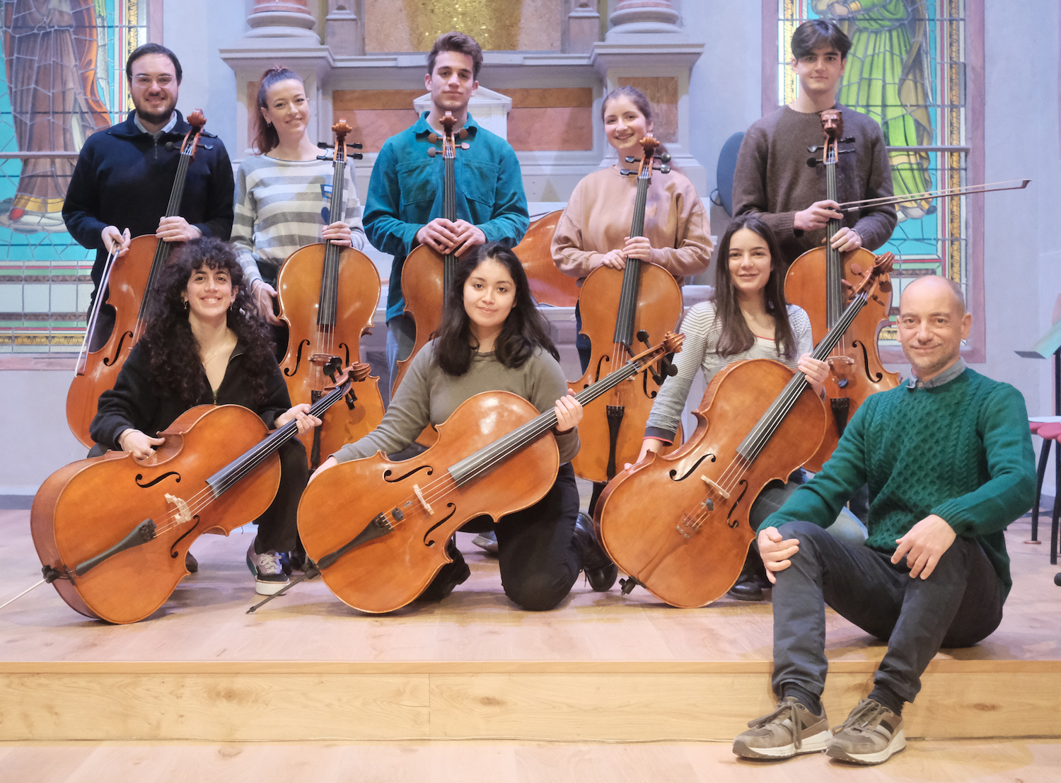 Domani, sabato 12 marzo, in concerto alla CaMu il Mascagni Cello Ensemble con Luca Provenzani e Gaia Matteini
