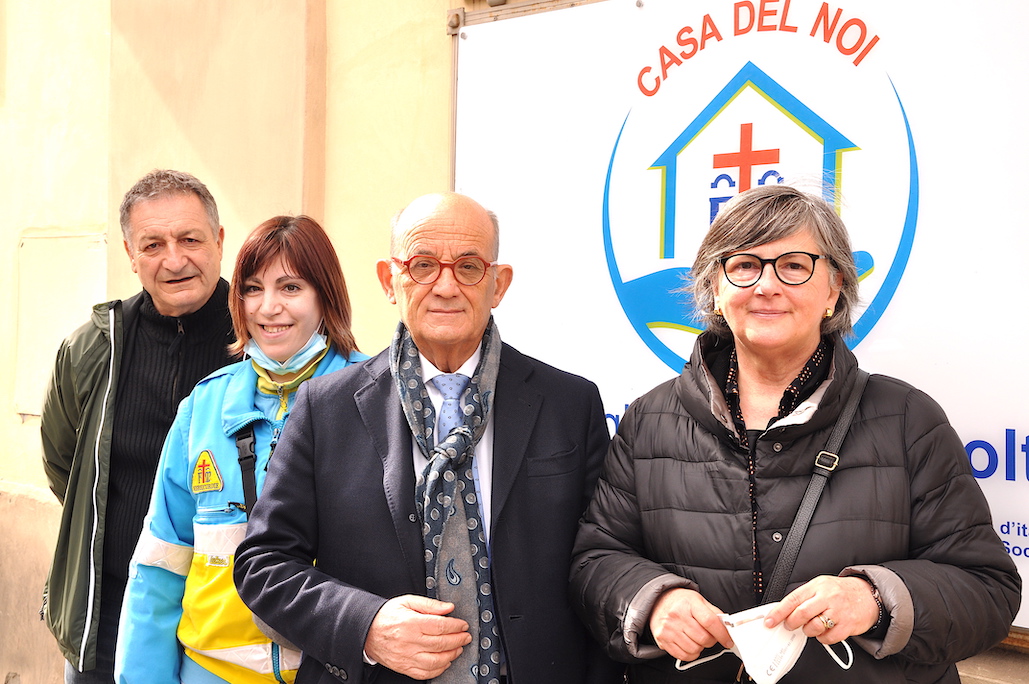 Scuola per Badanti: nuova iniziativa inaugurata stamani in conferenza stampa dal Governatore della Misericordia di Arezzo Prof. Pier Luigi Rossi