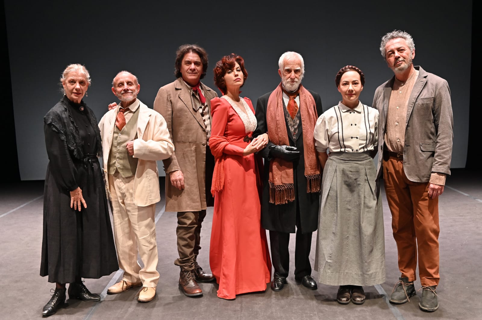 Cederna, Gravina e “Zio Vanja”: martedì 5 aprile si conclude la stagione al Teatro Signorelli