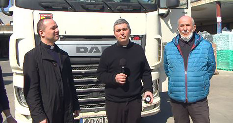 Partito ieri il 4° tir della diocesi da subbiano in aiuto alla popolazione Ucraina