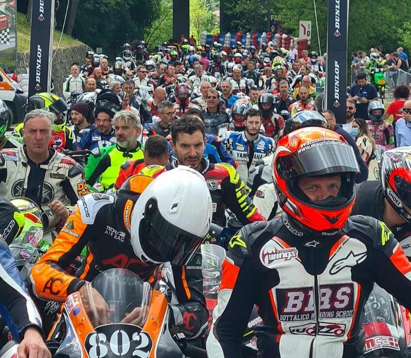 “Gemellaggio” Pro-Spino Team e Motoclub Paolo Tordi: Toscana e Romagna, terre di motori, per ospitare l’Europeo della Montagna motociclistico.
