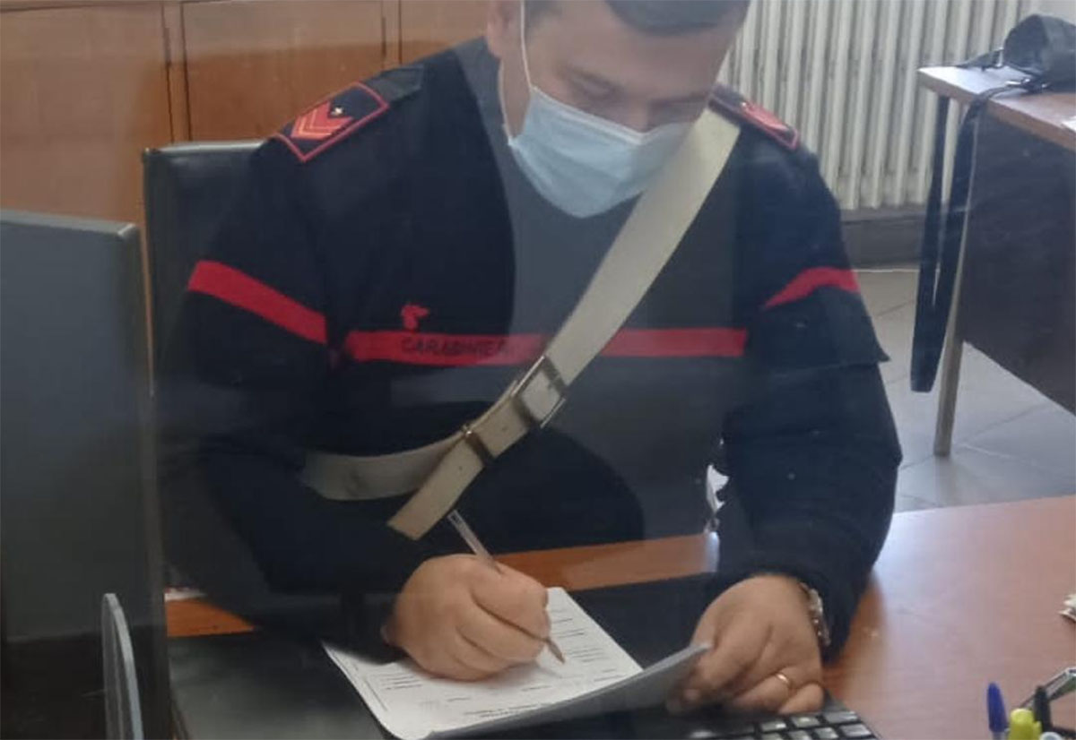 Truffa online, i carabinieri denunciano 4 persone