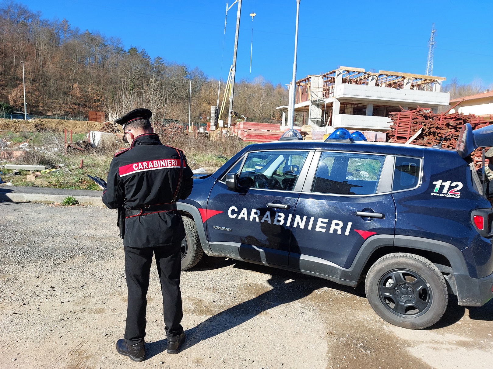 Controlli dei Carabinieri: in un cantiere lavoratori senza dispositivi di sicurezza