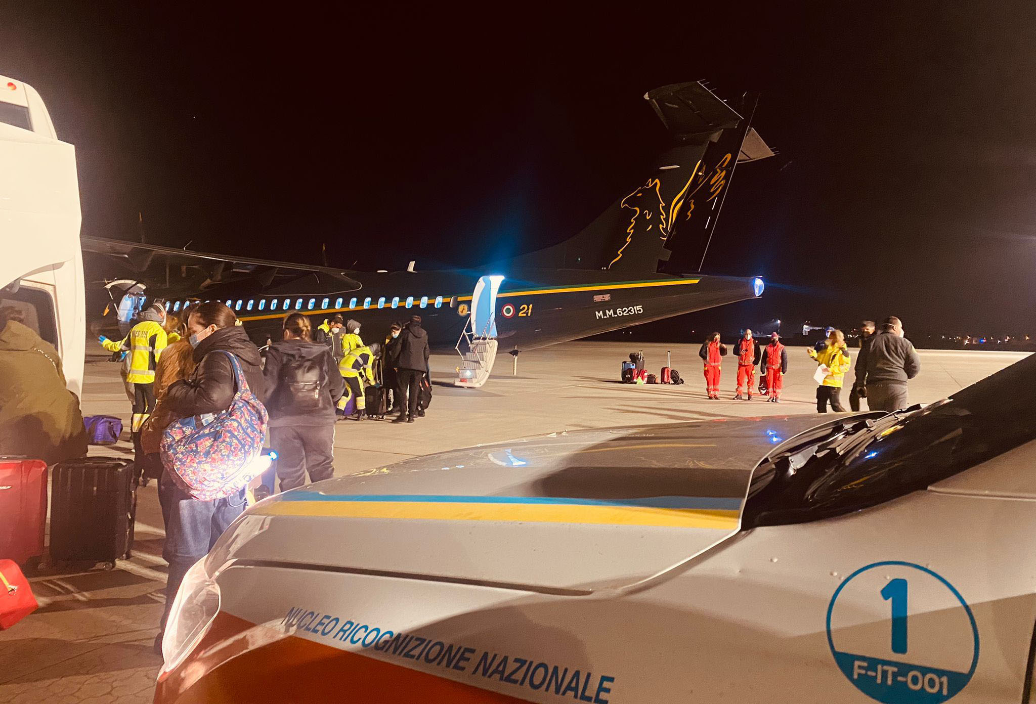 Ucraina, cinque bambini ricoverati in Toscana grazie ad un volo CROSS