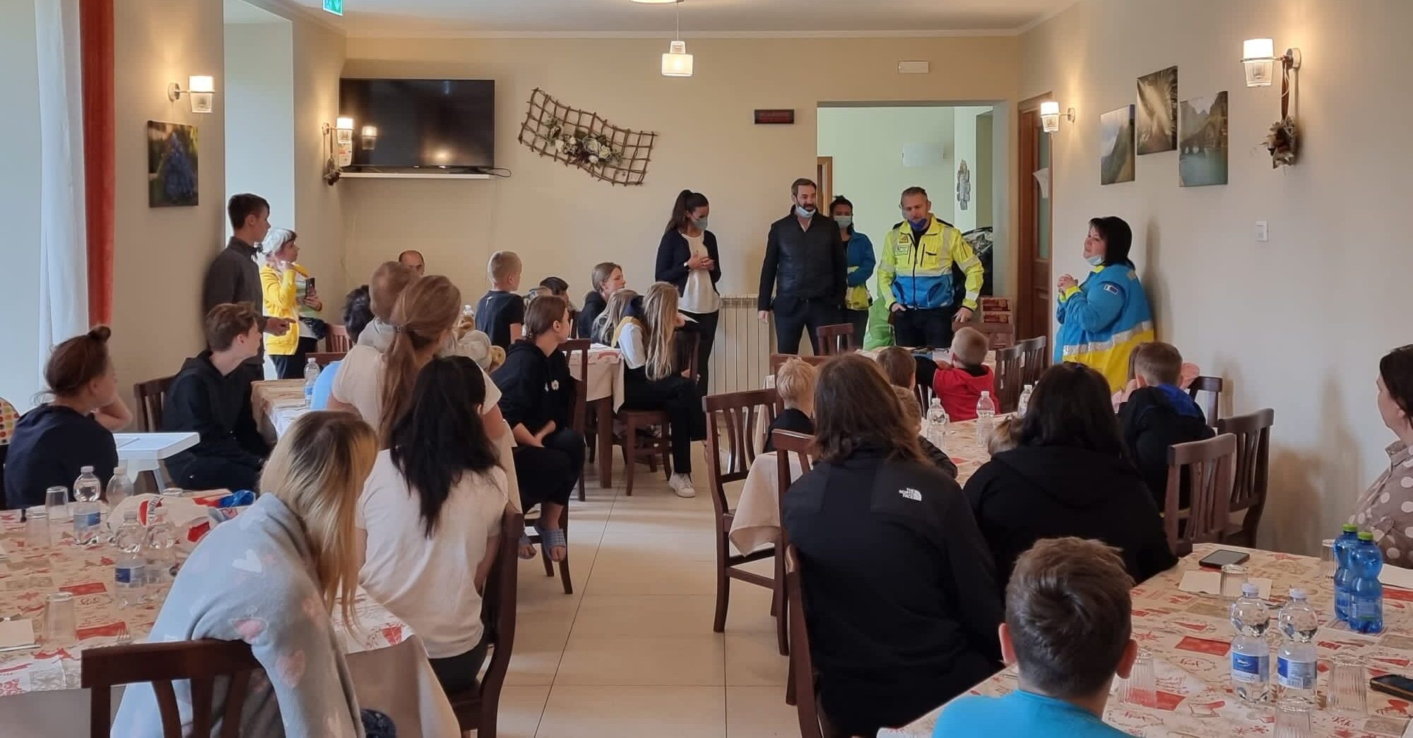Doni ai bimbi ucraini di Fosciandora: prosegue l’accoglienza con l’impegno delle Misericordie