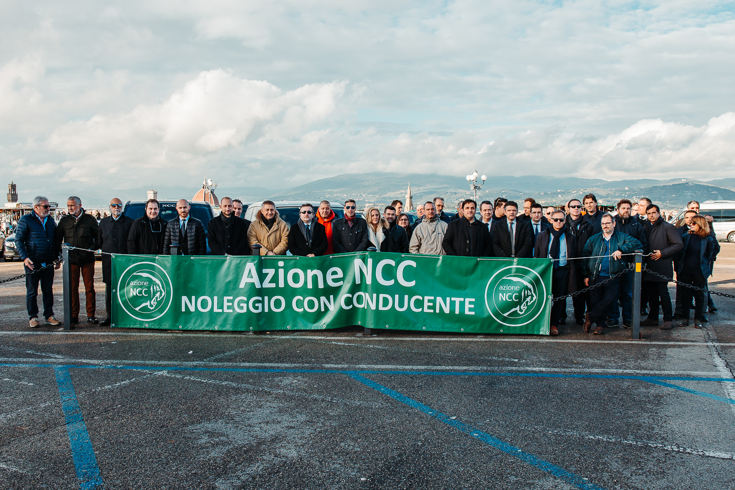 Trasporti, Azione Ncc: “I tour operator continuano a trasportare turisti senza autorizzazione”