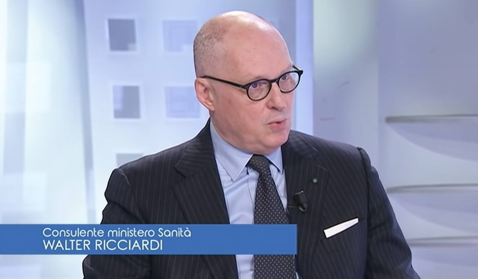 Ricciardi: una persona che ha fatto 2 dosi non è vaccinata
