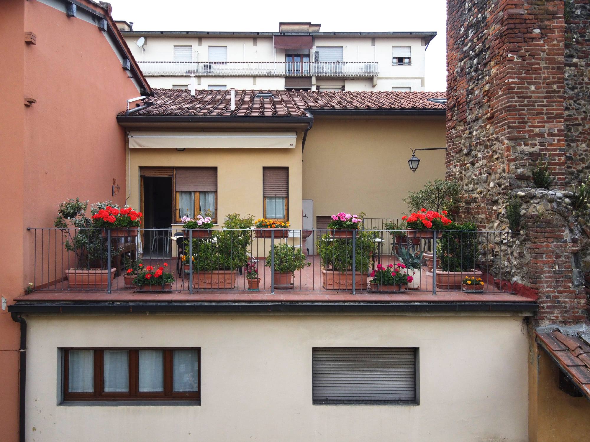 Anche quest’anno a San Giovanni “sbocciano i balconi”: in tutta la città