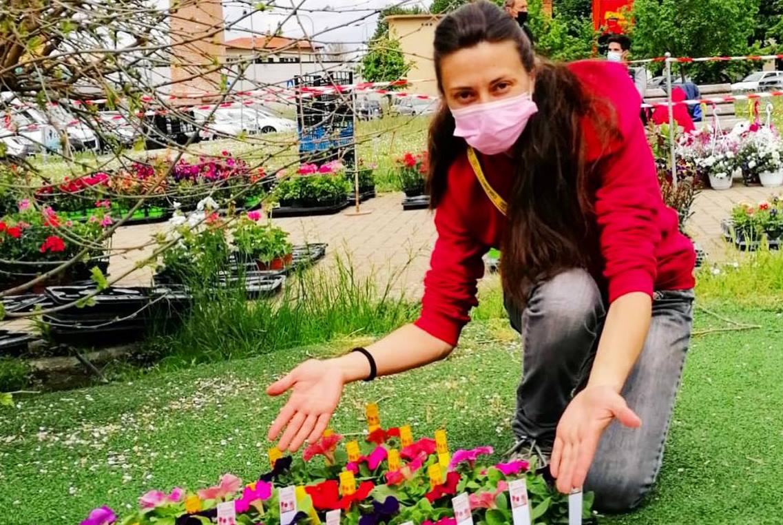 Festa della mamma: Coldiretti, a tutte un dono floreale nei mercati di campagna amica