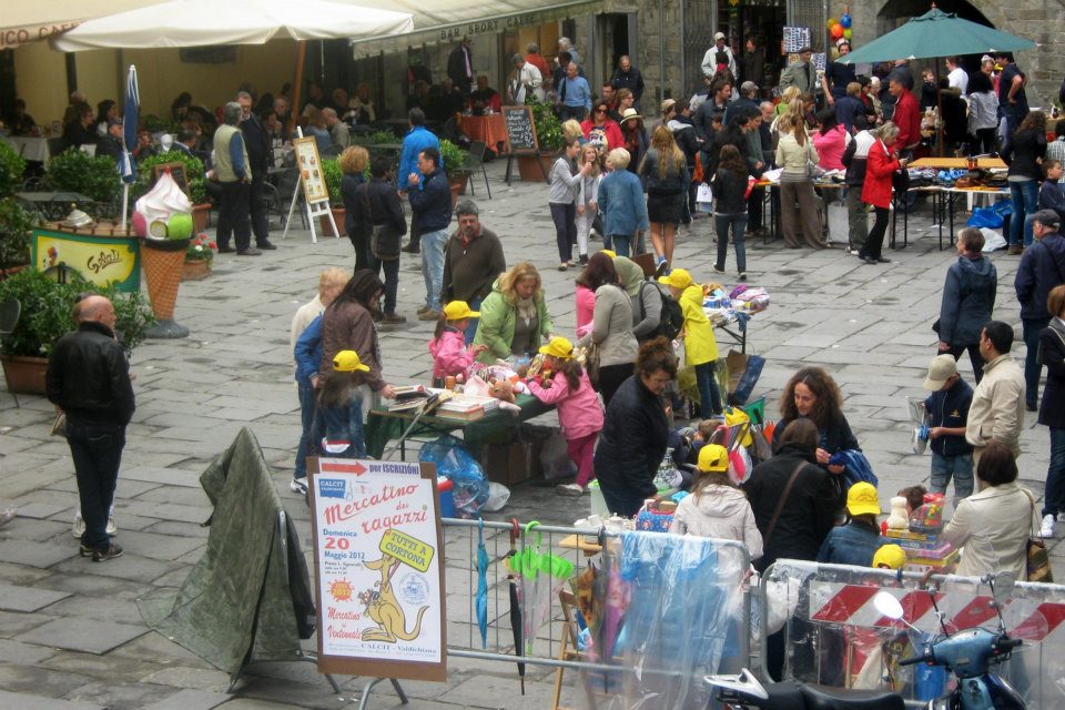 Cortona, domenica 21 maggio con il Calcit e il Mercatino dei Ragazzi in piazza Signorelli