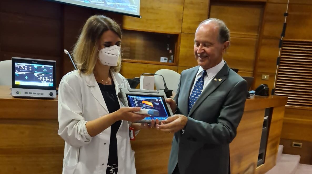 Doppia donazione del Rotary Club Arezzo al San Donato Doppia donazione del Rotary Club Arezzo al San Donato