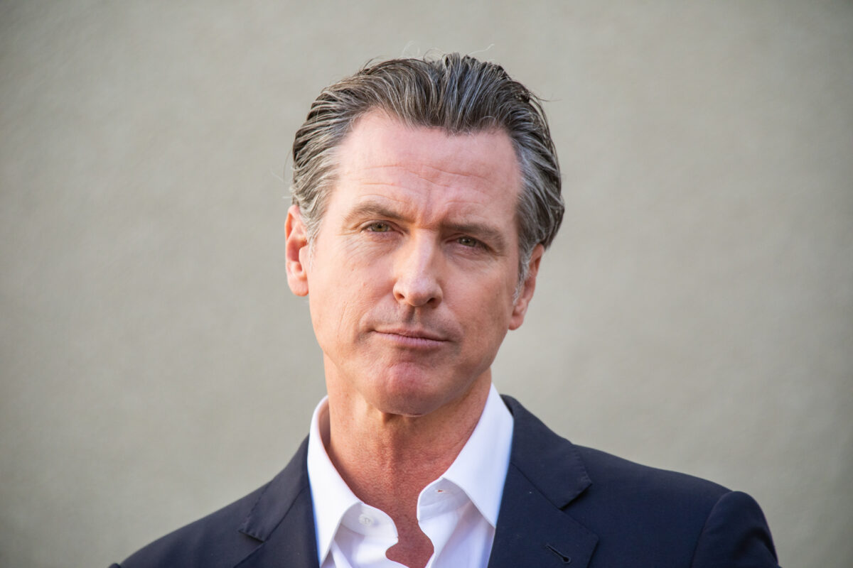 Il governatore della California Gavin Newsom si iscrive a Truth Social