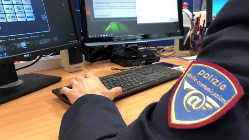 Truffe on line: posto sotto sequestro popolare sito di e-commerce dalla  Polizia di Stato di Arezzo