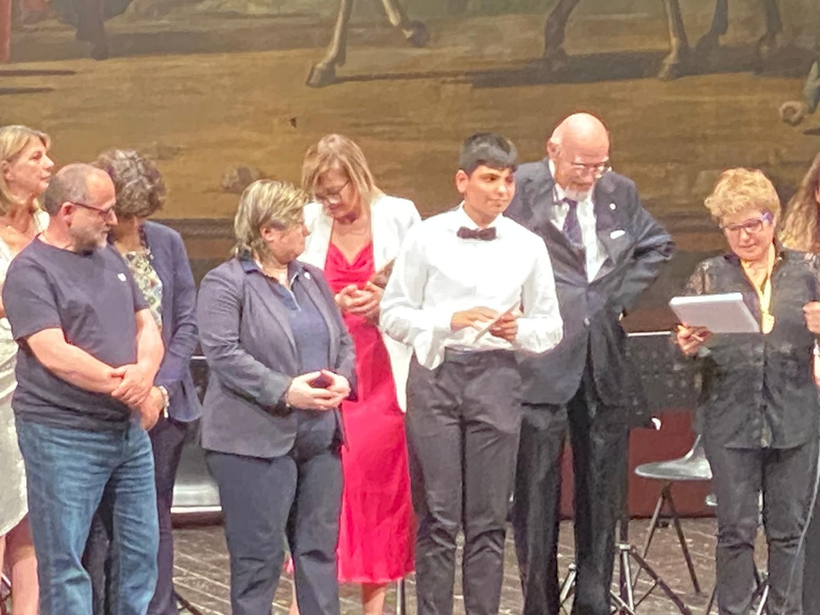 Scapecchi: “Un plauso al giovane aretino Riccardo Maurizi per i successi in campo sportivo e musicale”