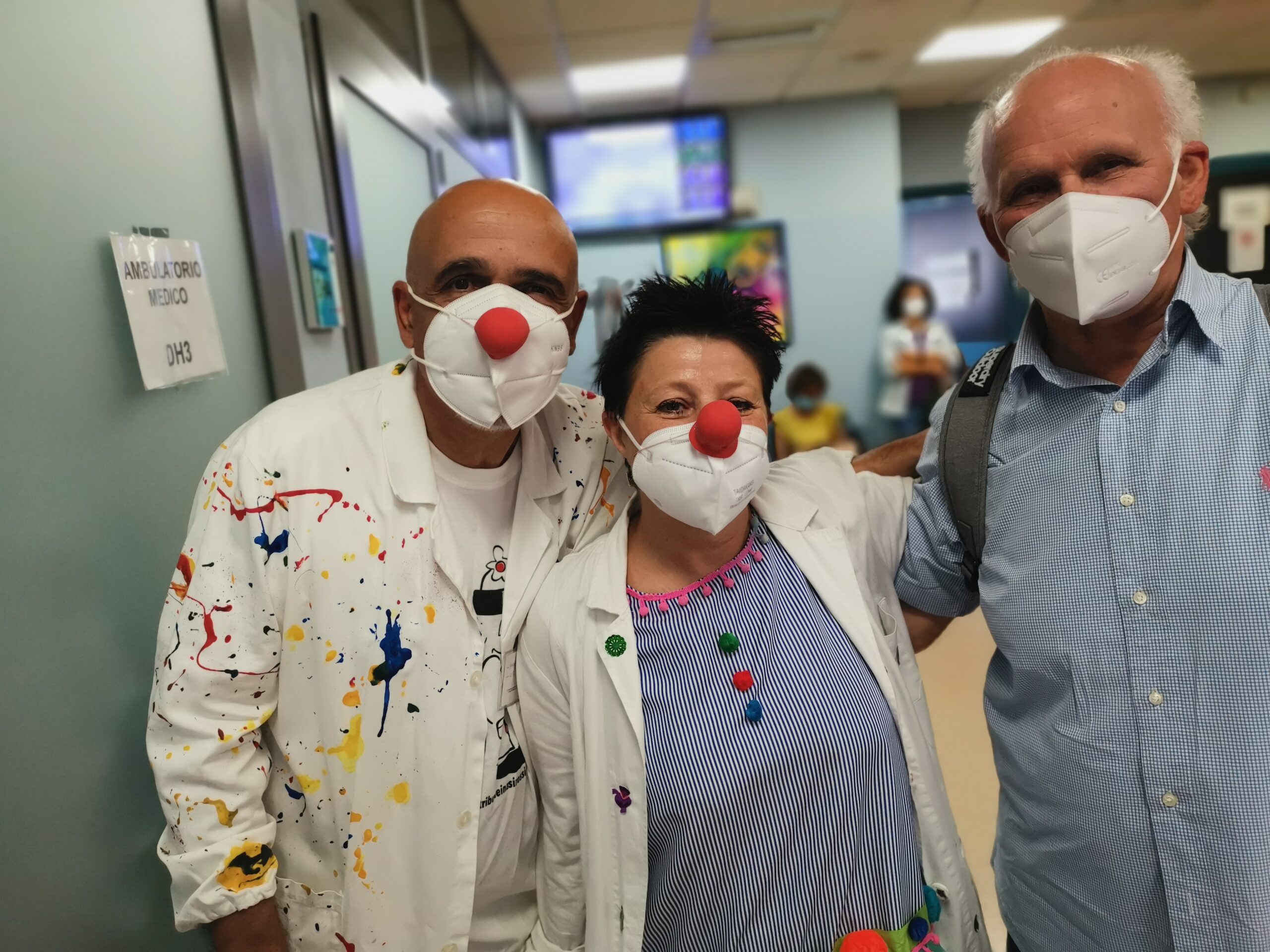 Torna in sorriso in ospedale con la Tribù dei Nasi Rossi
