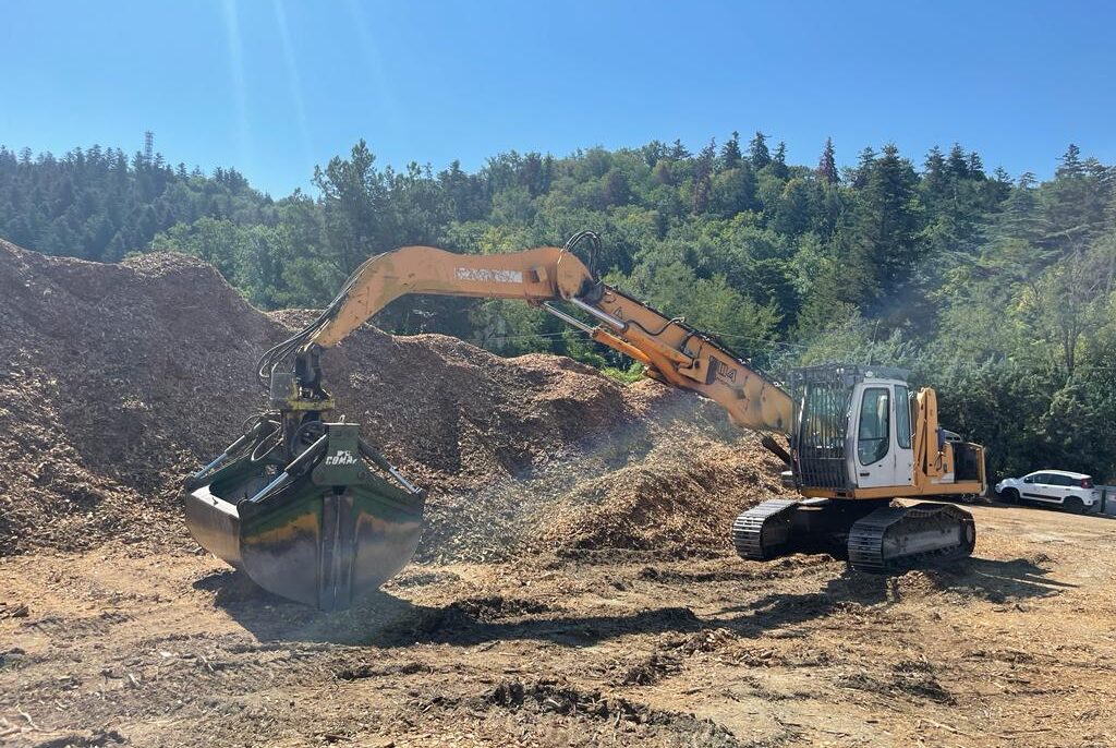 Alpe di Poti, scoperta e sequestrata una unità locale abusiva adibita alla produzione di cippato di legno con annesso  stoccaggio dello stesso per un quantitativo di oltre 1000 metri cubi