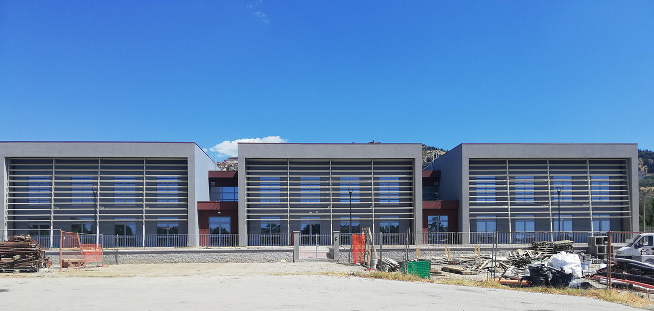 Nuova scuola a Camucia: dopo il contenzioso lezioni regolari nel plesso di via Zampagni