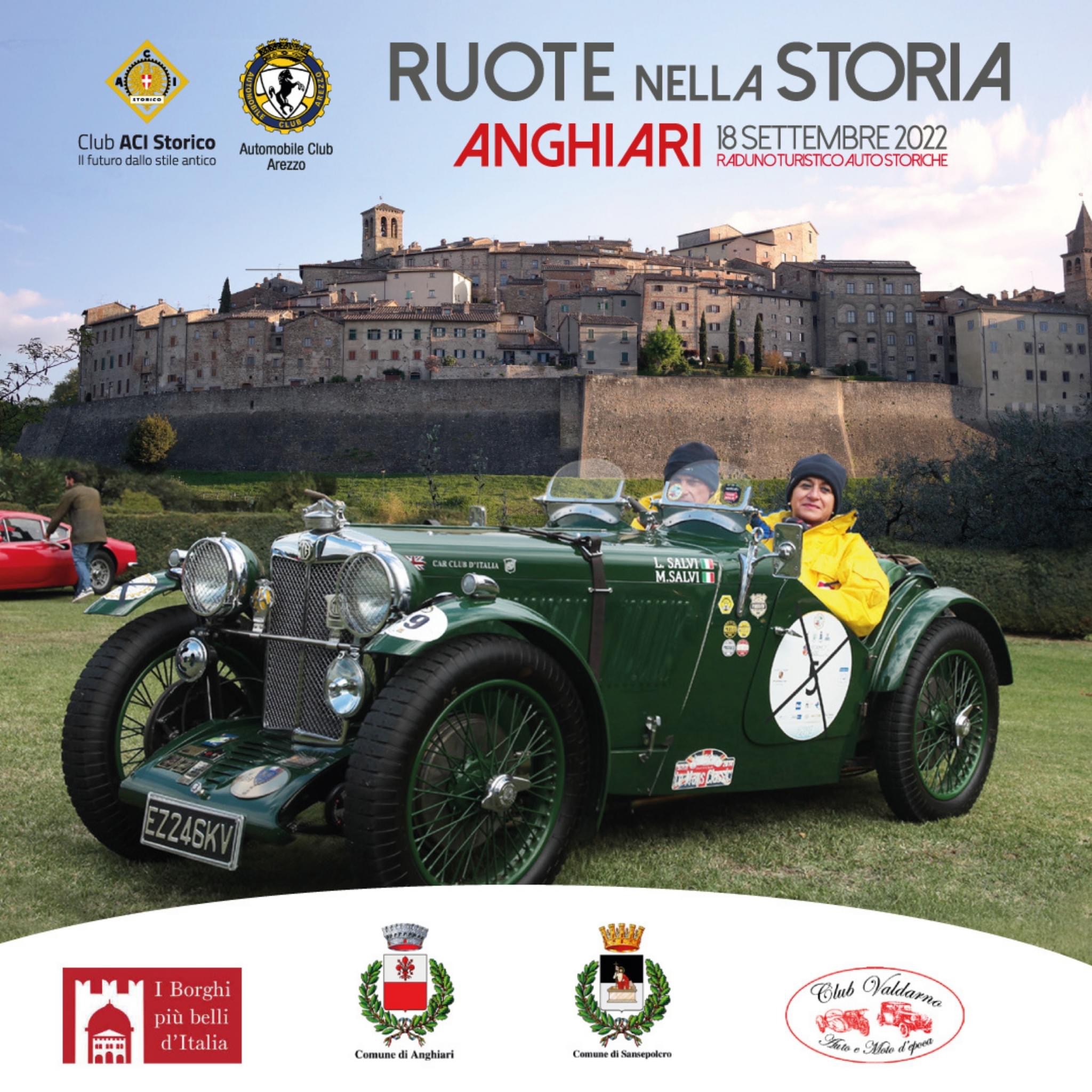 Ruote nella Storia, ad Anghiari la partenza della manifestazione per gli amanti delle auto d’epoca