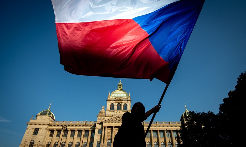 Praga: in 70mila in piazza contro Ue, Nato e sanzioni alla Russia