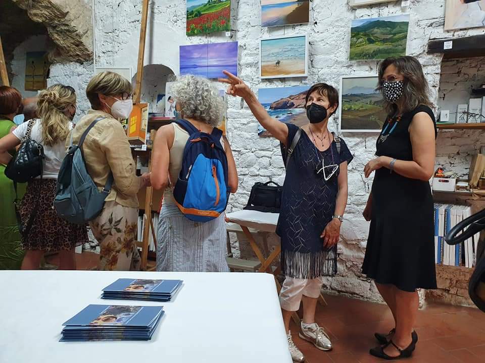 A Cortona la mostra collettiva della Scuola d’arte online di Katarina Alivojvodic
