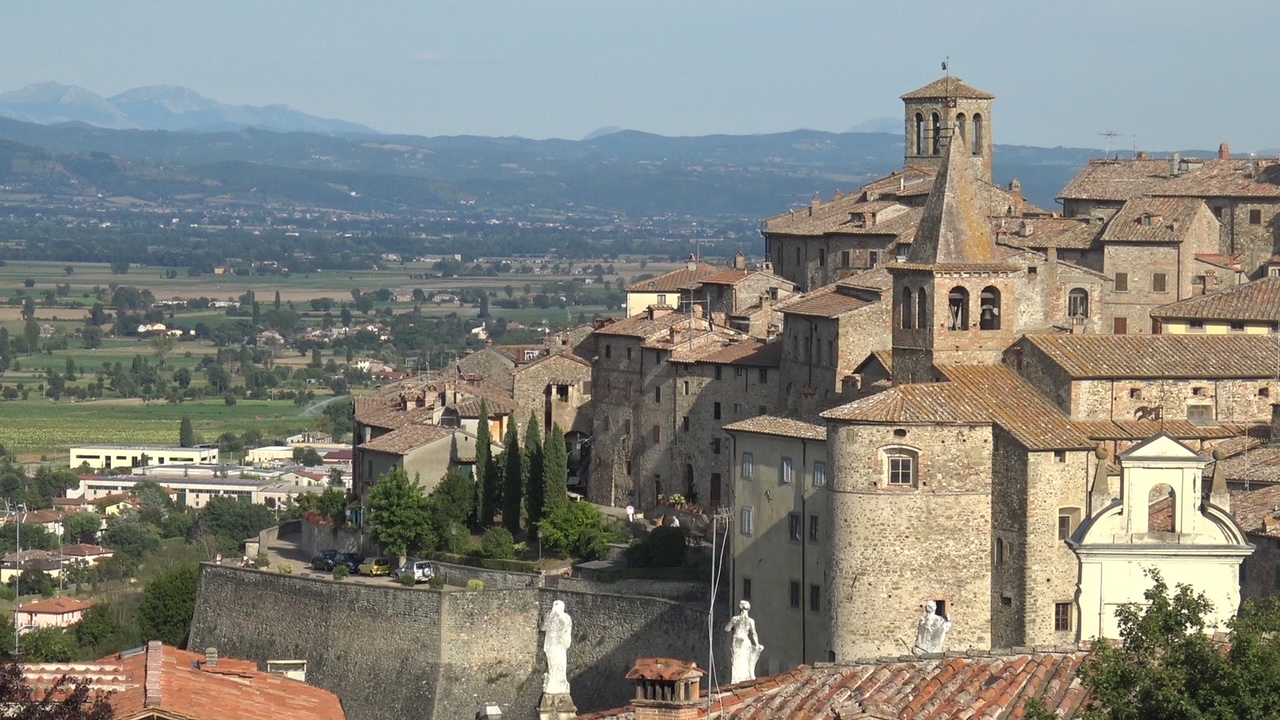 Ad Anghiari la presentazione di “Parole a domicilio”: un testo sul lavoro di cura nelle case