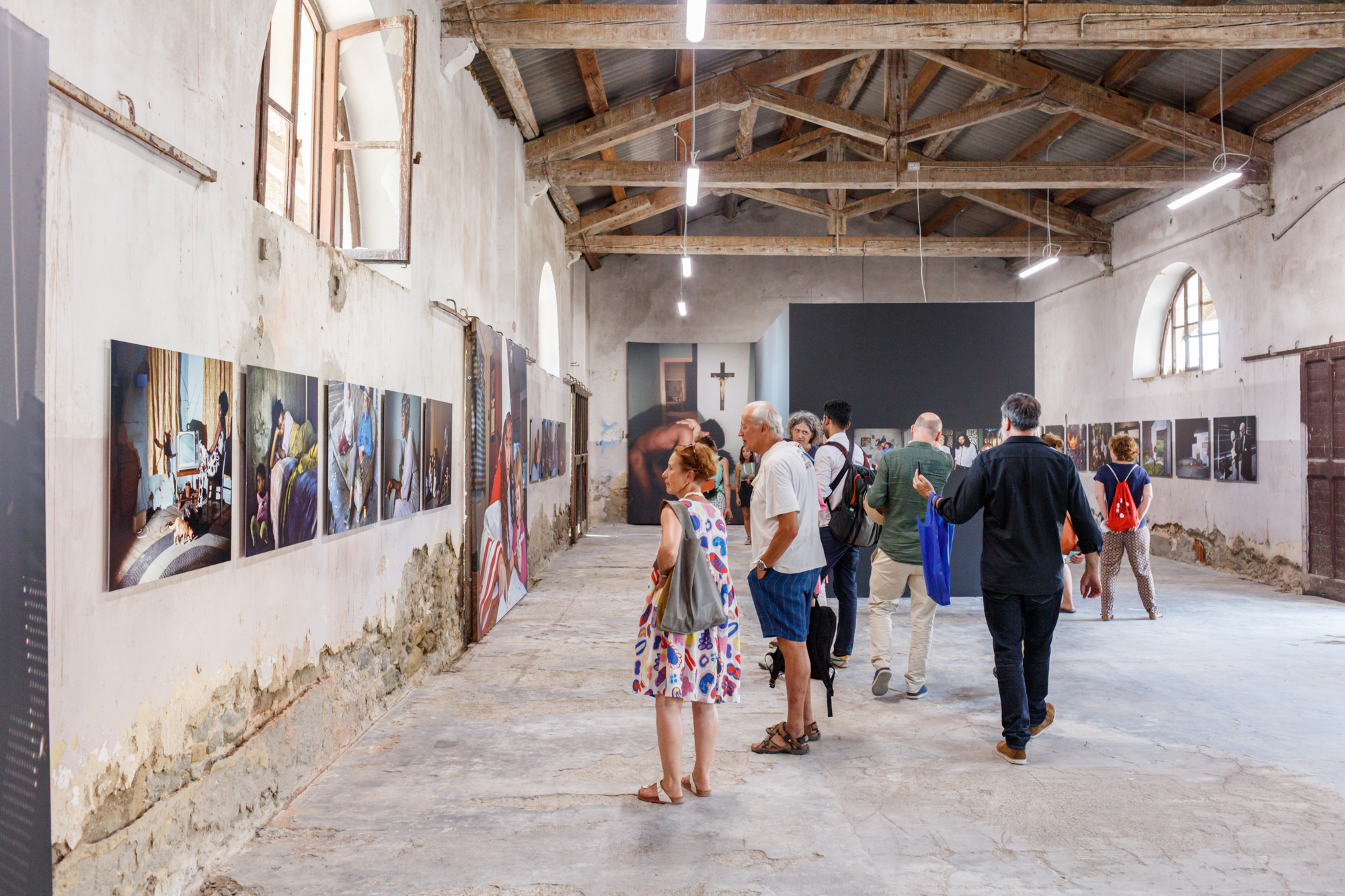 Cortona On The Move, sabato 24 settembre visita guidata gratuita alla mostra di Jacob Holdt a «Stazione C»