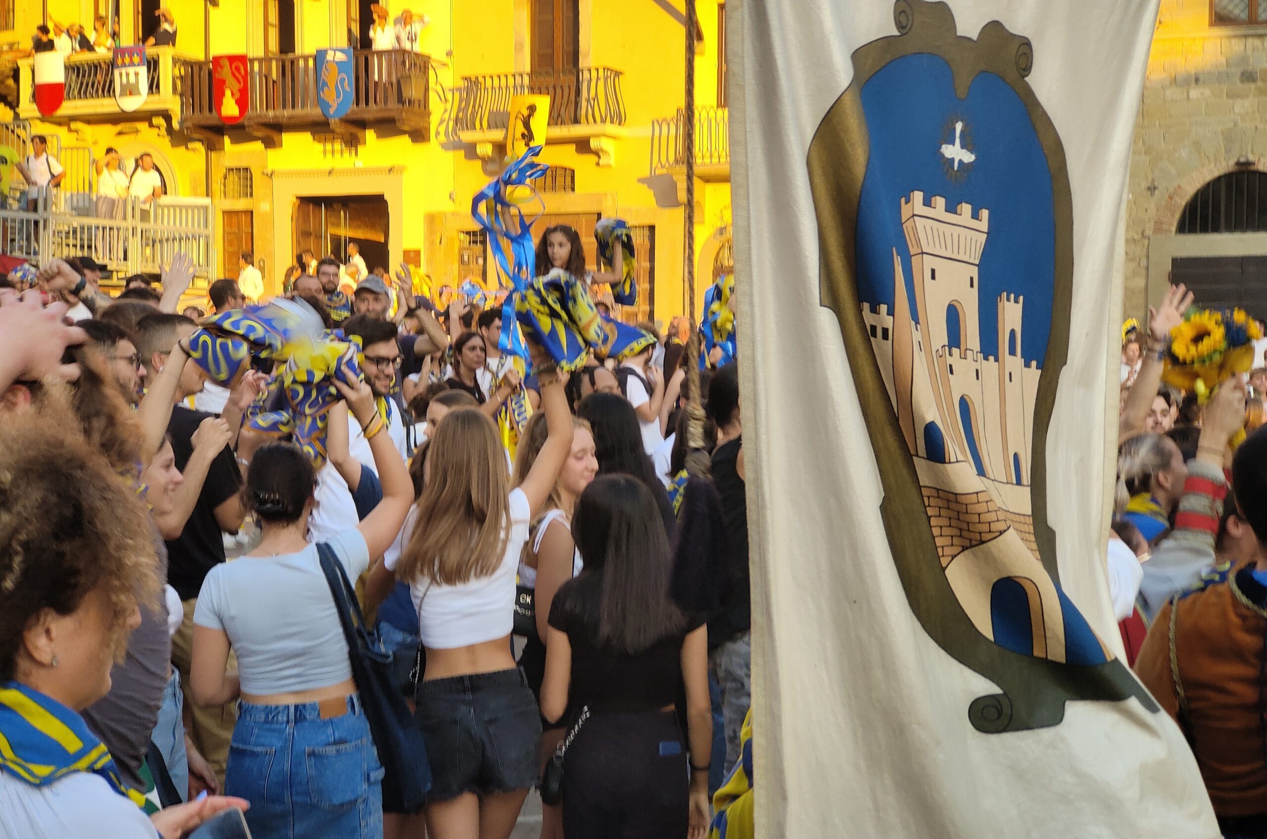 Porta Santo Spirito festeggia il Cappotto: Cena della Vittoria e Te Deum