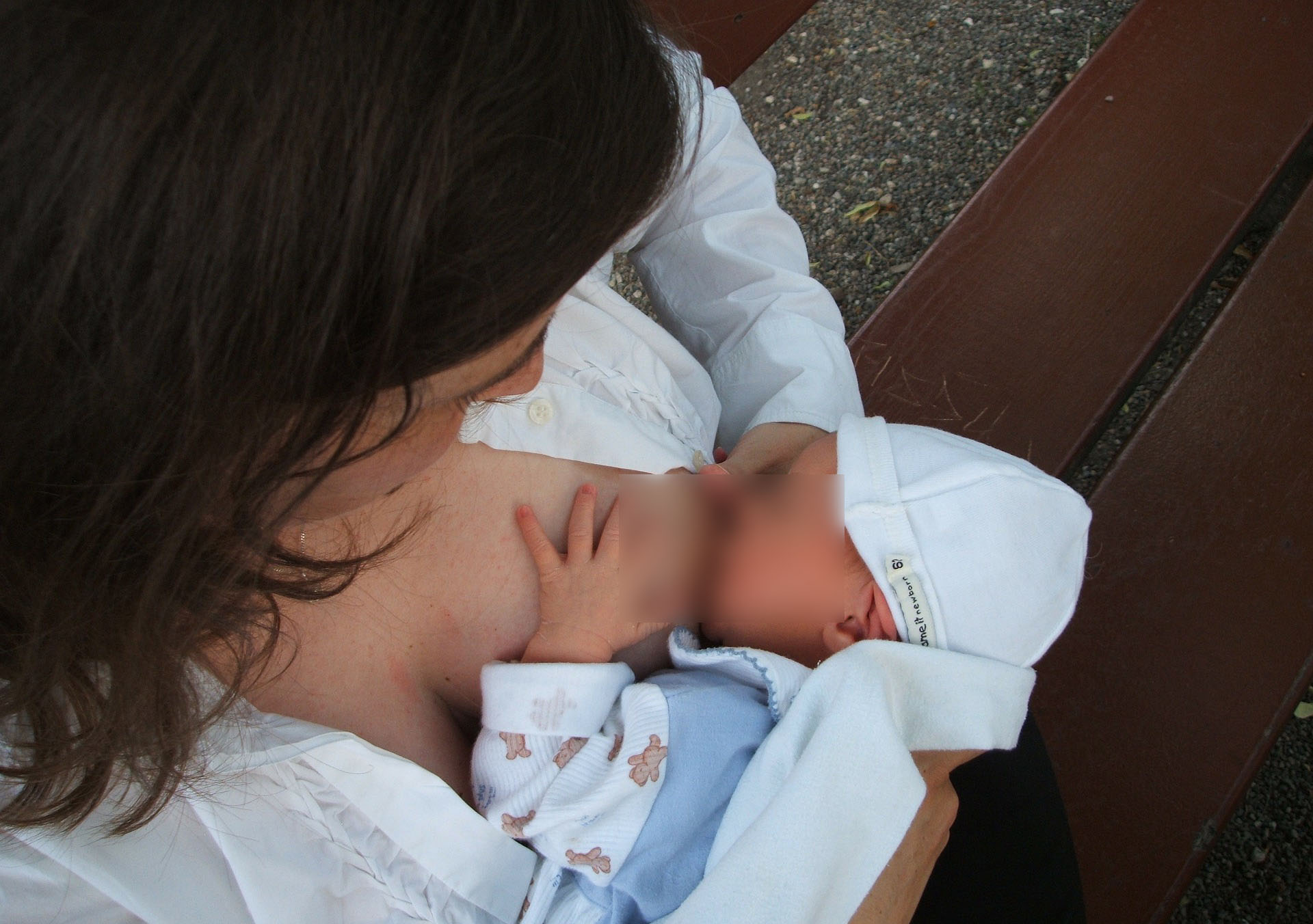Vaccini Covid-19: è necessaria cautela nell’allattamento al seno di bambini di età inferiore ai 6 mesi?