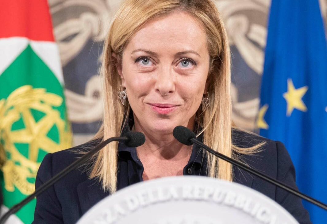 Continuano a chiamarla “la” ma Giorgia Meloni è “il” Presidente del Consiglio