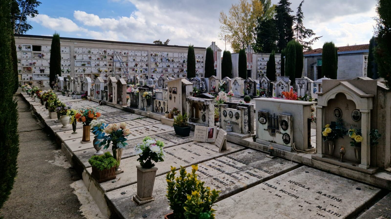 Eseguiti gli interventi di manutenzione straordinaria al cimitero di Sansepolcro
