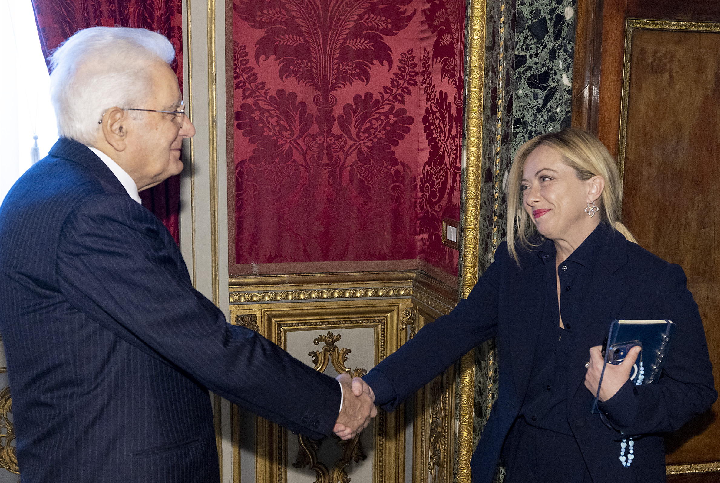 “Il Governo cancella il covid e Mattarella lo richiama”, ma è una bufala