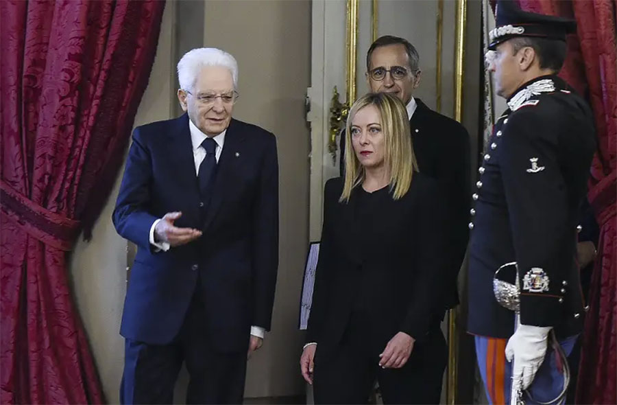 Il Governo allenta le maglie sul Covid. Mattarella: “Serve ancora responsabilità e precauzione”