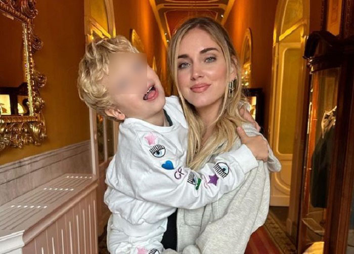 Una storia Instagram con il figlio Leone scatena la polemica su Chiara Ferragni