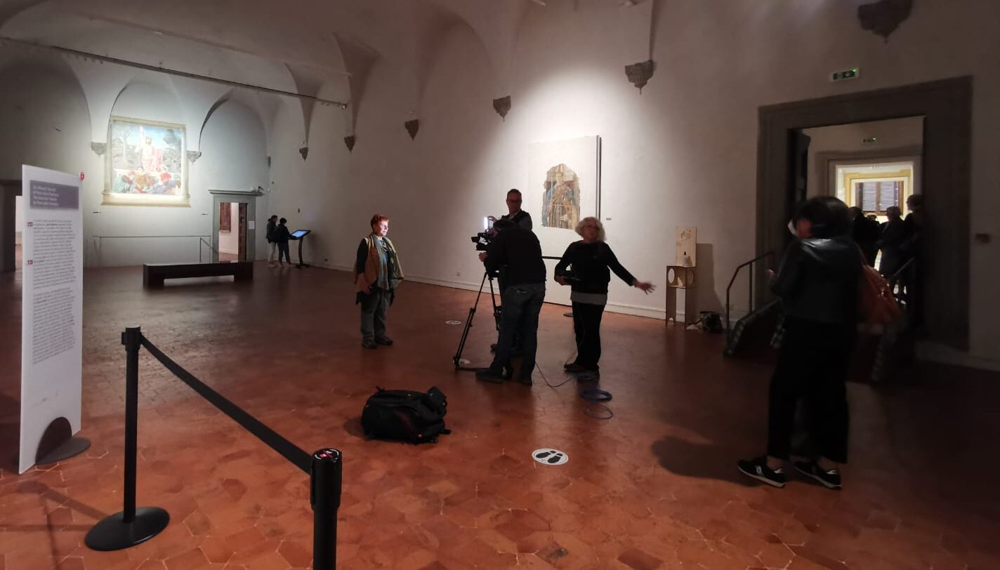 La troupe di Geo al Museo Civico di Sansepolcro per un servizio: andrà in onda su Rai3