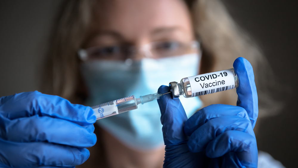 Sanitario sospeso: “esigo un vaccino che prevenga l’infezione da Sars Cov-2 come previsto dal D.L. 44/2021”