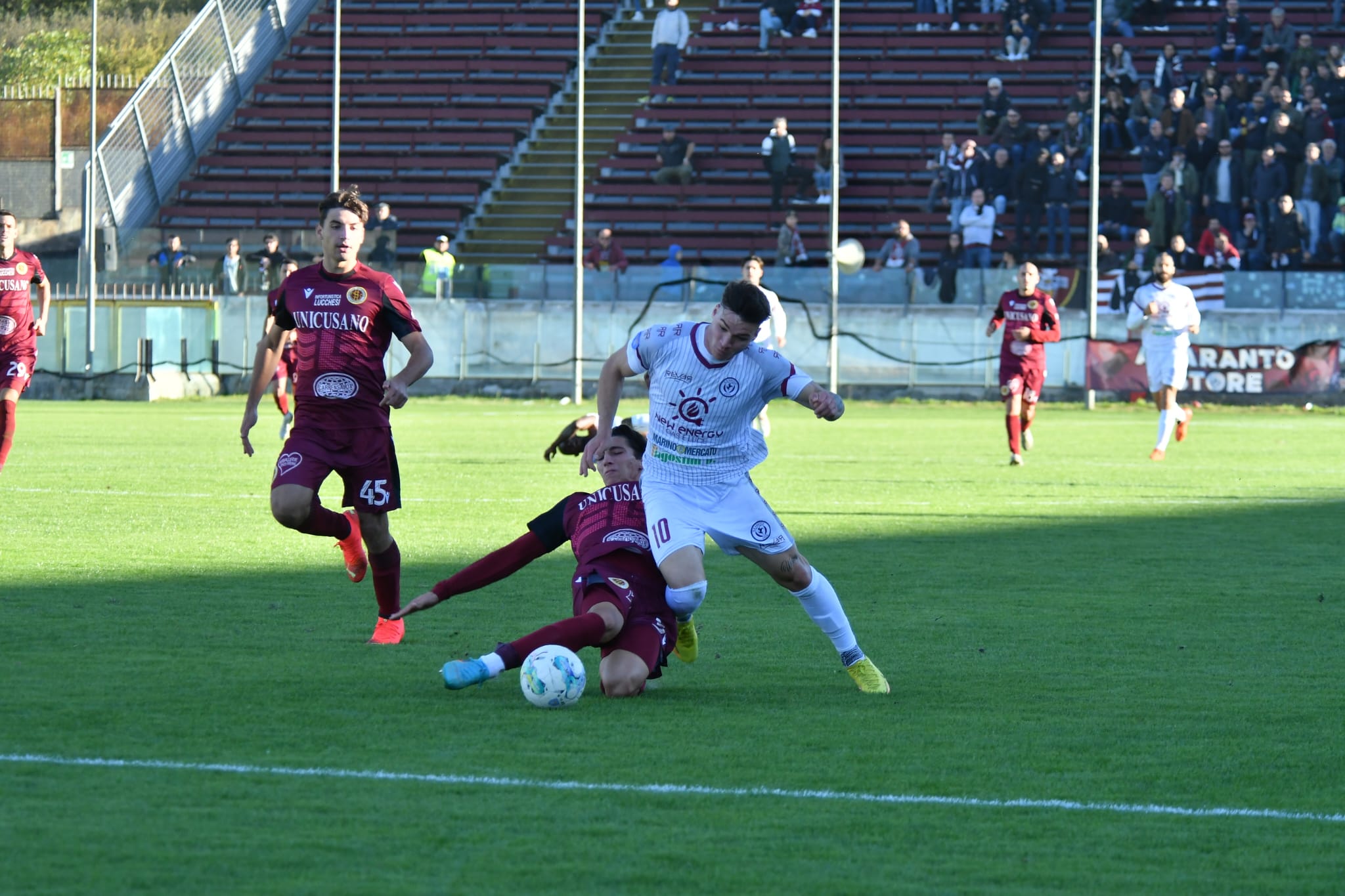 Arezzo 1 – Livorno 1 : le azioni salienti e il tabellino della partita