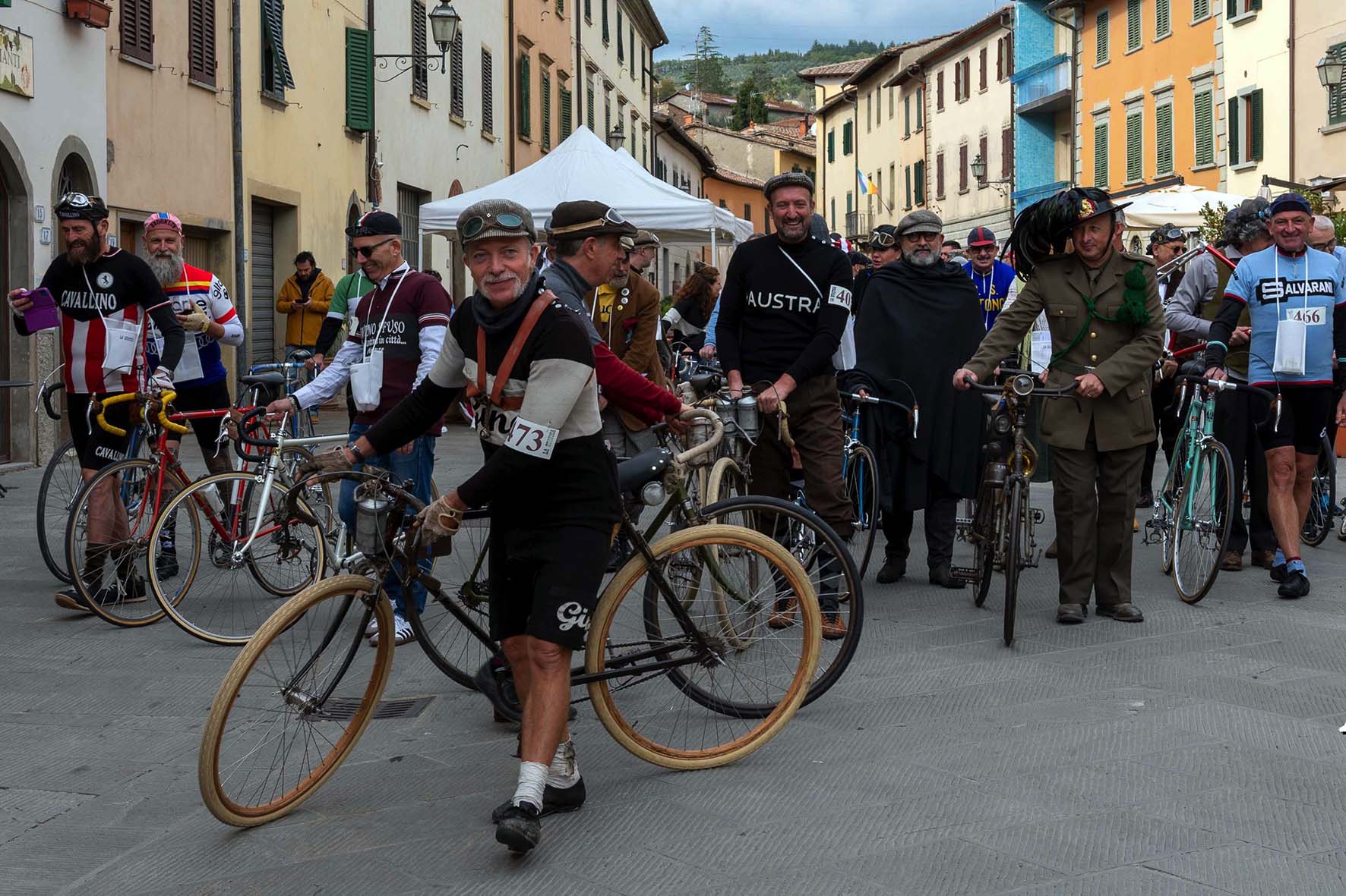 Una festa del ciclismo storico nella prima edizione de La Statica 