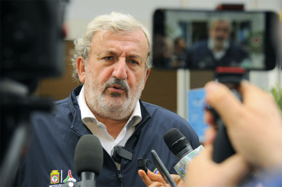 Emiliano: “In Puglia non cambia niente, i medici ‘no vax’ non rientreranno”