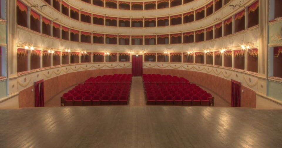 “Affido Culturale”: le famiglie si incontrano al Teatro Petrarca per la prima volta