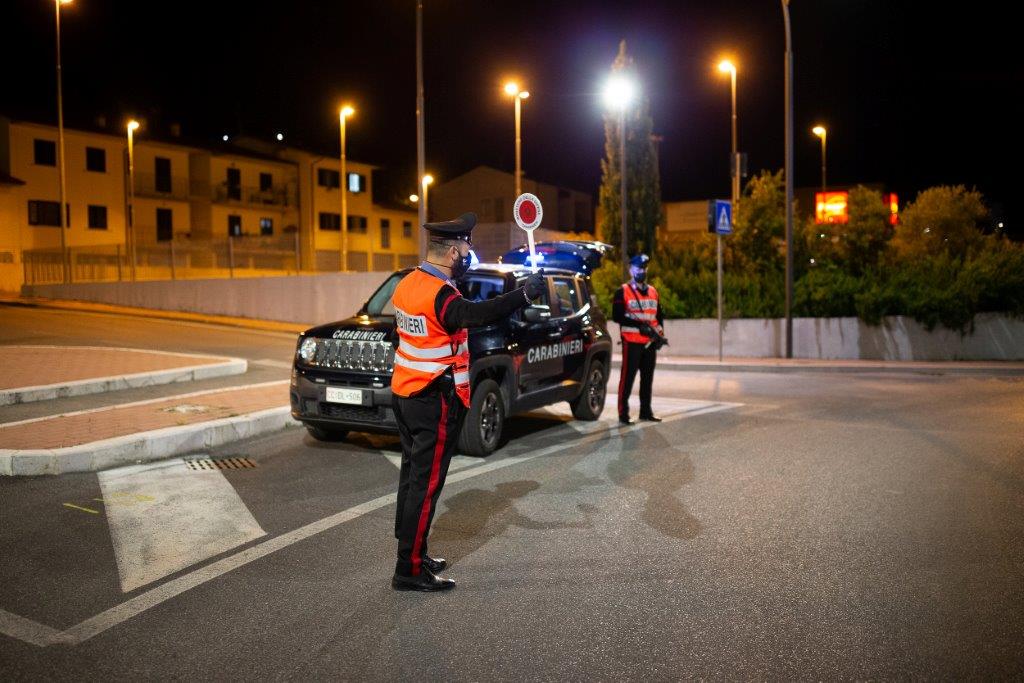 Due arresti dei carabinieri impegnati in controlli per contrastare la microcriminalita’