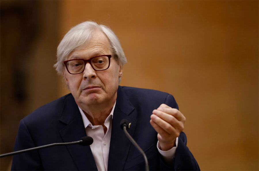 Sgarbi sottosegretario: “Su cultura e politica seguo Benedetto Croce”