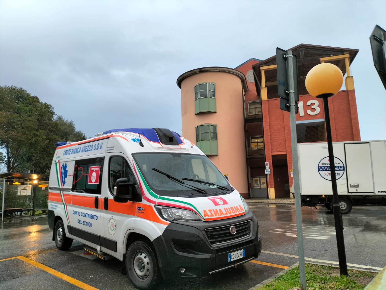 Non si accorge della perdita di gas e si ustiona con il ritorno di fiamma, 63enne ricoverato a Pisa