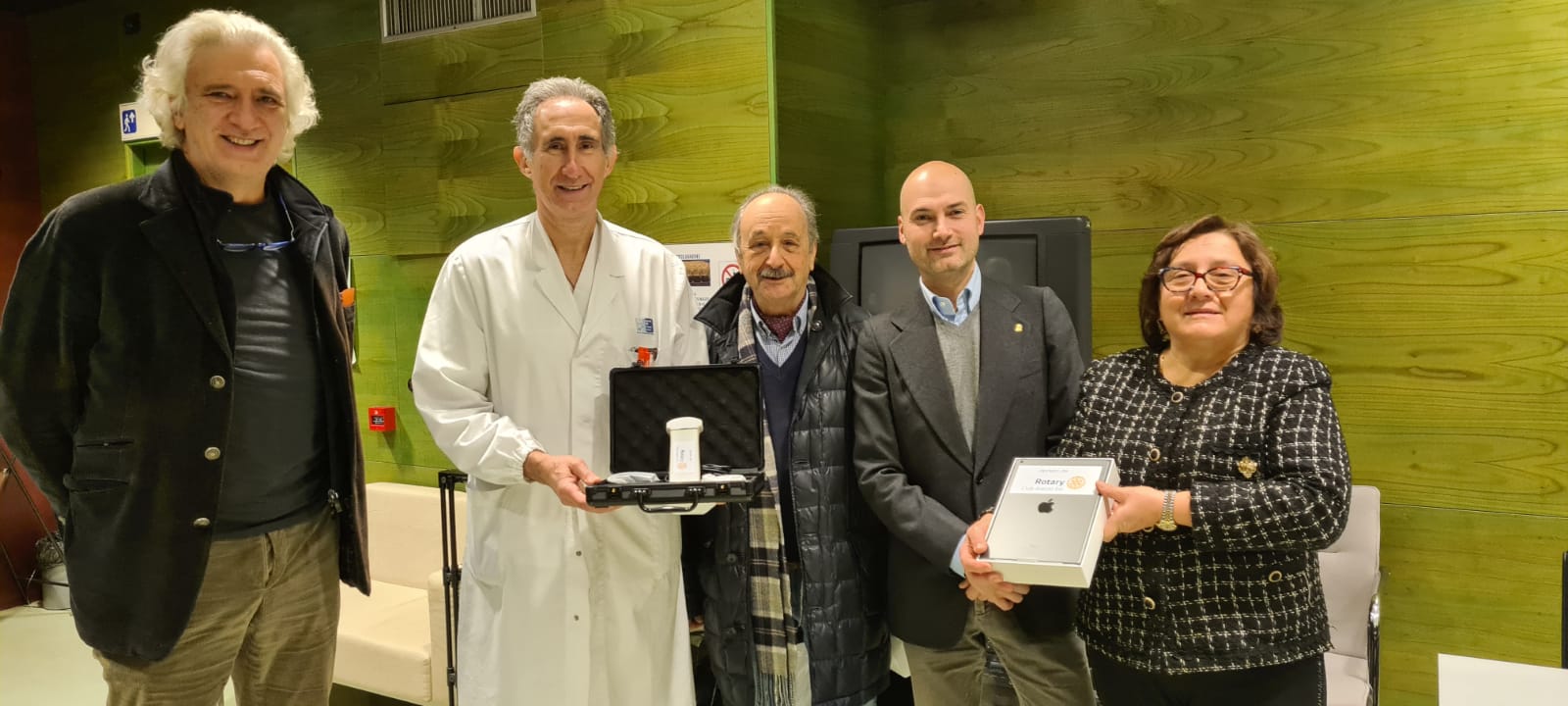 Rotary Club Arezzo-Est dona un ecografo portatile al San Donato
