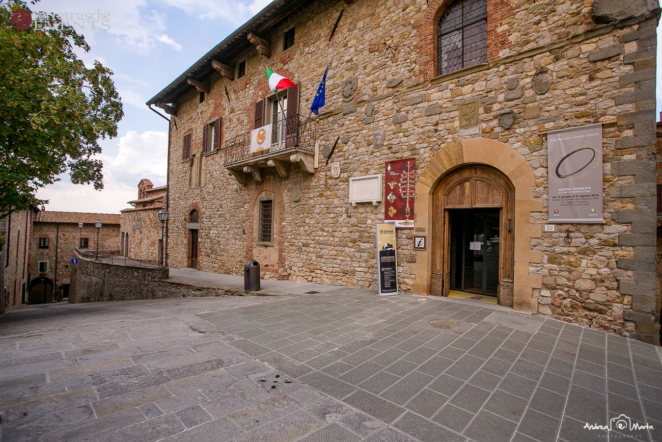 Lucignano: volontari in campo per la riapertura della biblioteca comunale