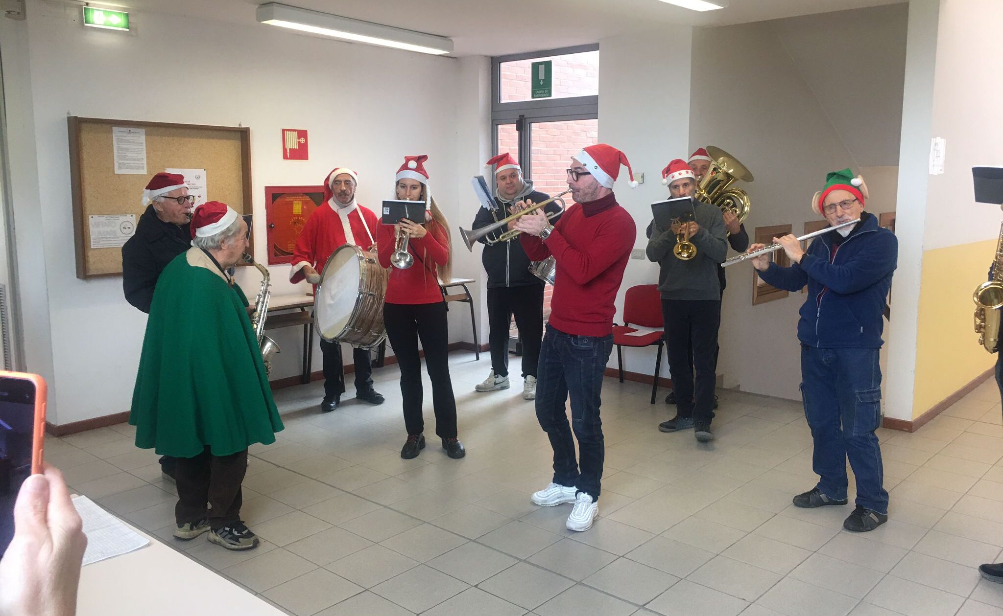 La Filarmonica “Guido Monaco” ha suonato per gli studenti dell’I.C. Piero della Francesca