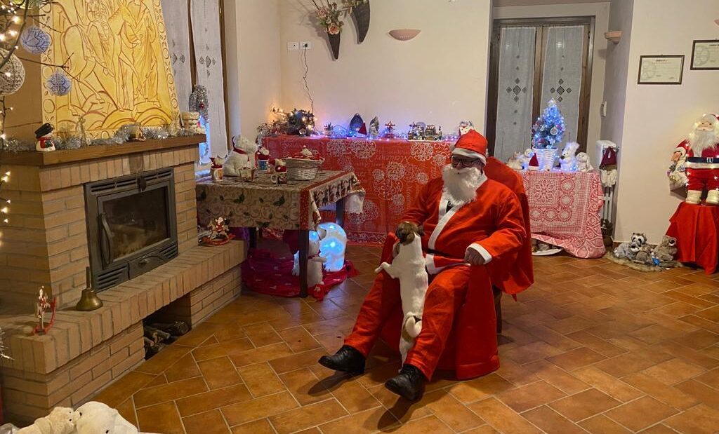 La casa di Babbo Natale si è trasferita a Castiglion Fiorentino