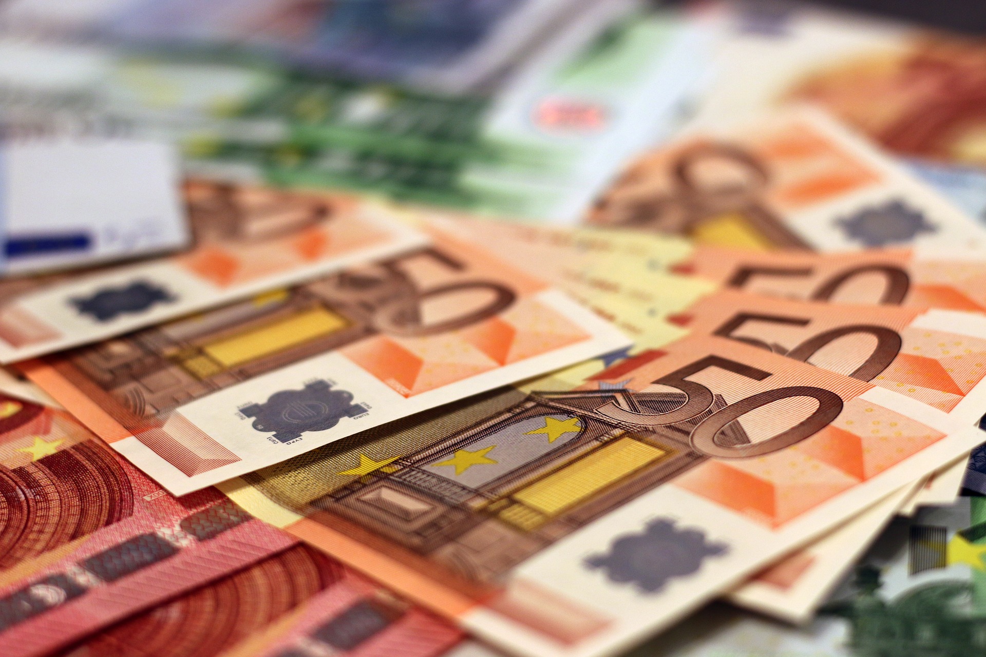 Bankitalia boccia la manovra: “Necessario fermare l’evasione fiscale, no al contante libero”