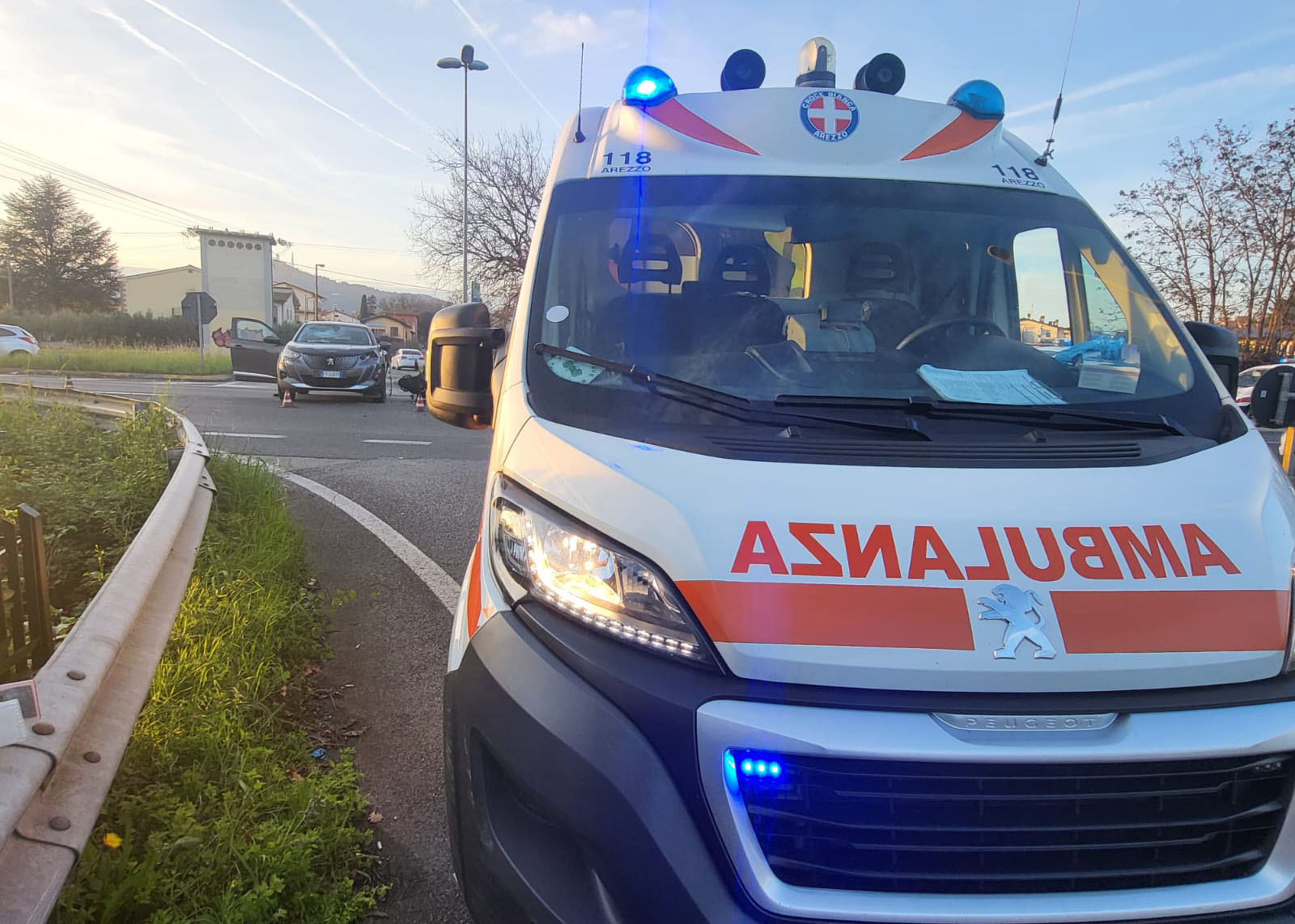 Incidente stradale a Monte San Savino, 29enne trasportato a Le Scotte di Siena